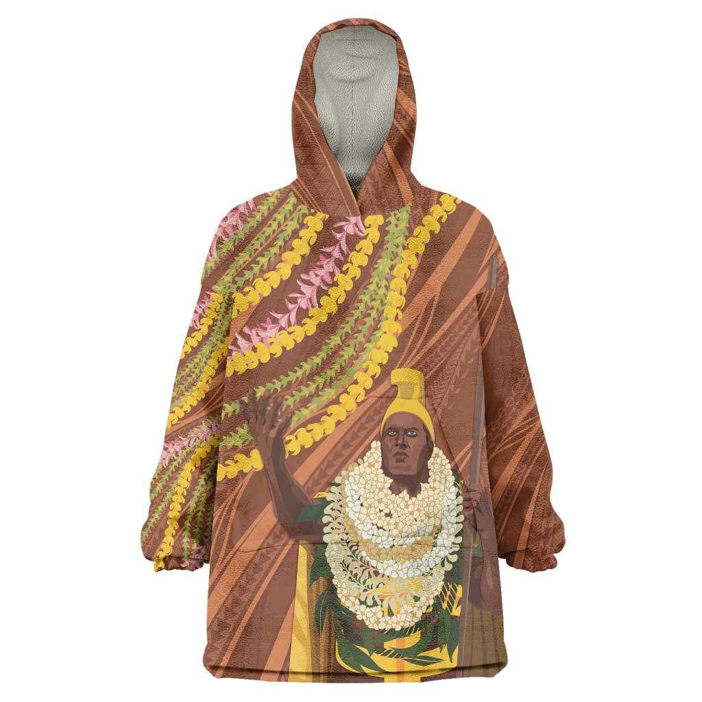 Hawaii King Kamehameha Wearable Blanket Hoodie Hawaiian Kakau Pattern With Leis LT05 One Size Brown - Polynesian Pride