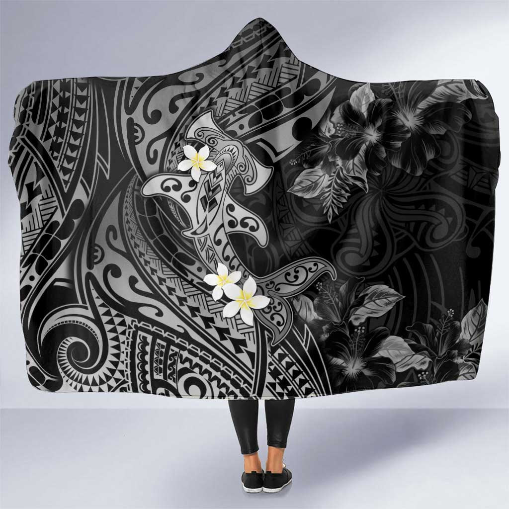 Polynesia Hammerhead Shark Hooded Blanket Tropical Flowers Tribal Pattern Black LT05 One Size Black - Polynesian Pride
