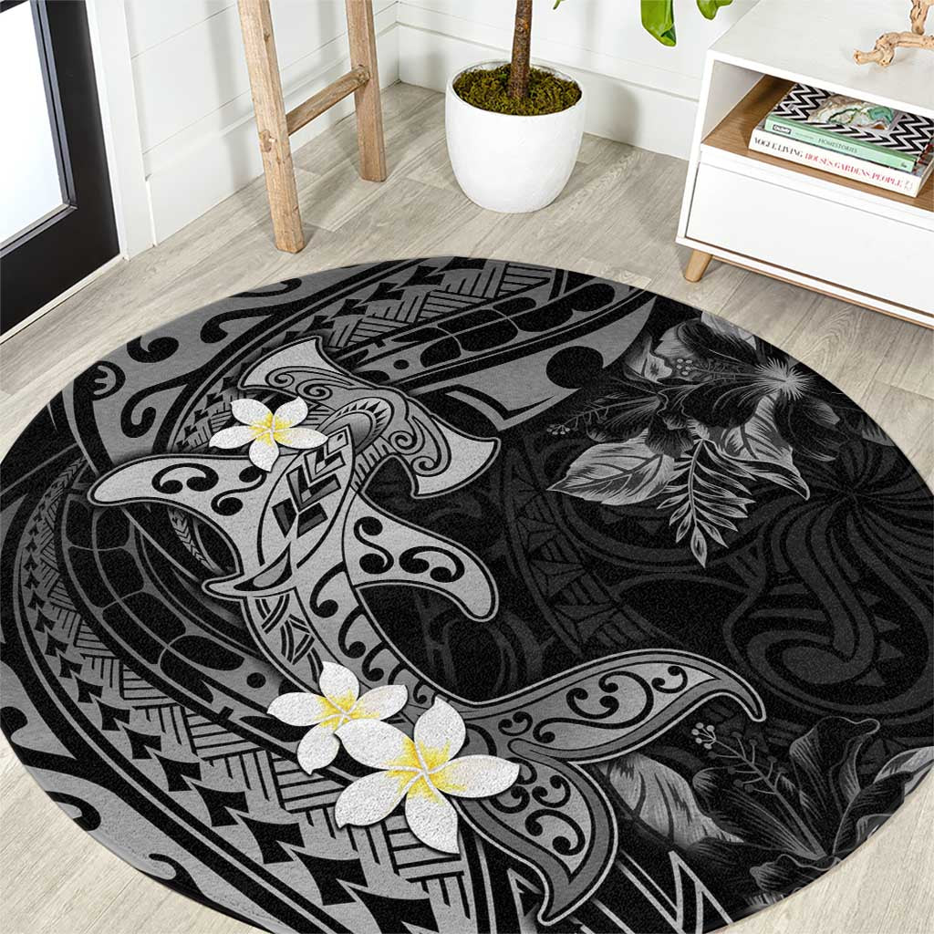 Polynesia Hammerhead Shark Round Carpet Tropical Flowers Tribal Pattern Black