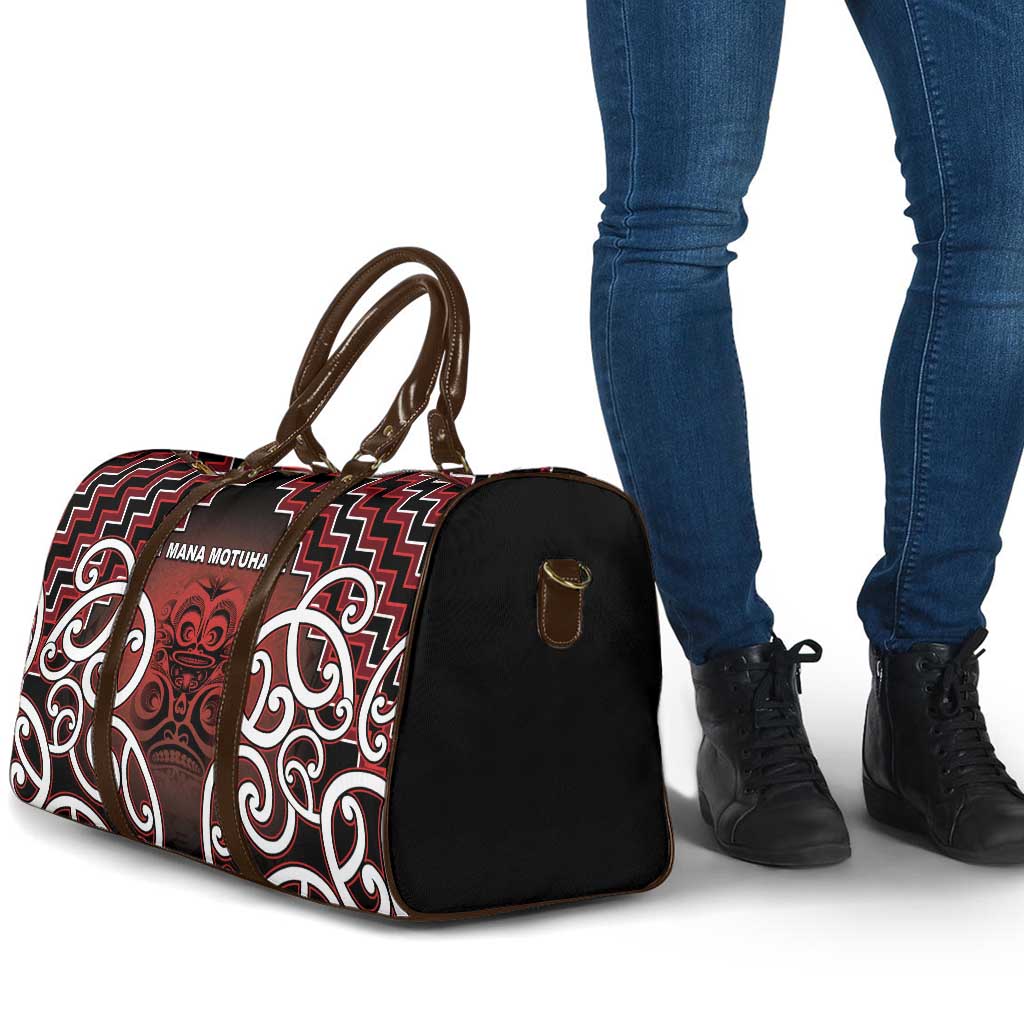Aotearoa Mana Motuhake Travel Bag Poutama With Maori Pattern - Polynesian Pride