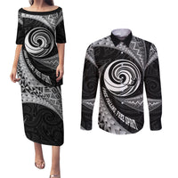 Personalised New Zealand Bungy Jumping Couples Matching Puletasi Dress and Long Sleeve Button Shirt Maori Pattern LT05 Black - Polynesian Pride