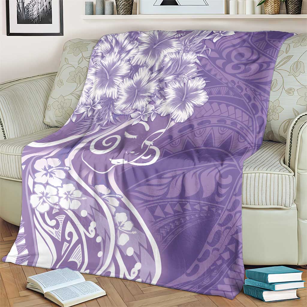 Polynesian Women's Day Blanket Purple Hibiscus Flowers With Polynesian Pattern LT05 - Polynesian Pride