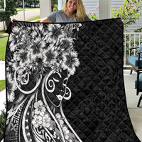 Polynesian Women's Day Quilt Black Hibiscus Flowers With Polynesian Pattern LT05 Black - Polynesian Pride