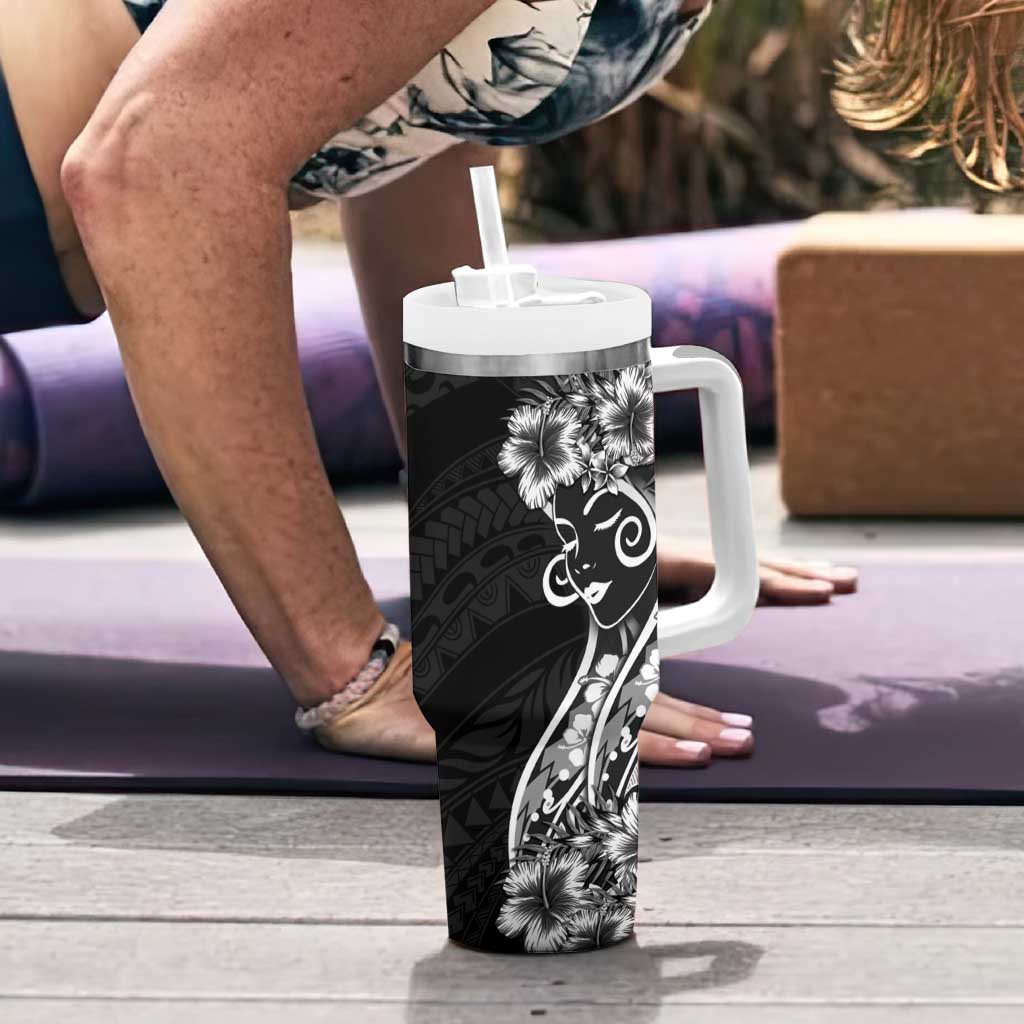 Polynesian Women's Day Tumbler With Handle Black Hibiscus Flowers With Polynesian Pattern LT05 - Polynesian Pride