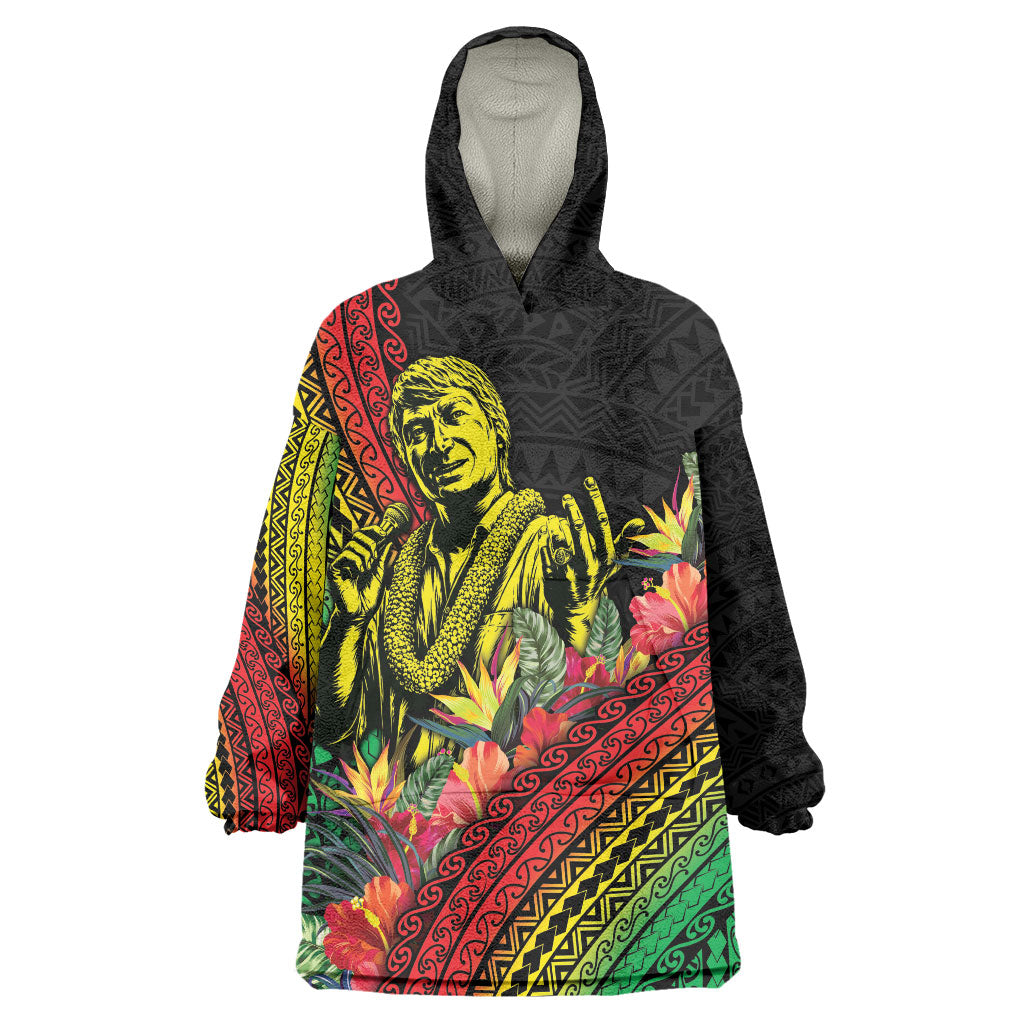 Retro Hawaiian Singer Wearable Blanket Hoodie Polynesian Style Tropical Flowers LT05 One Size Black - Polynesian Pride