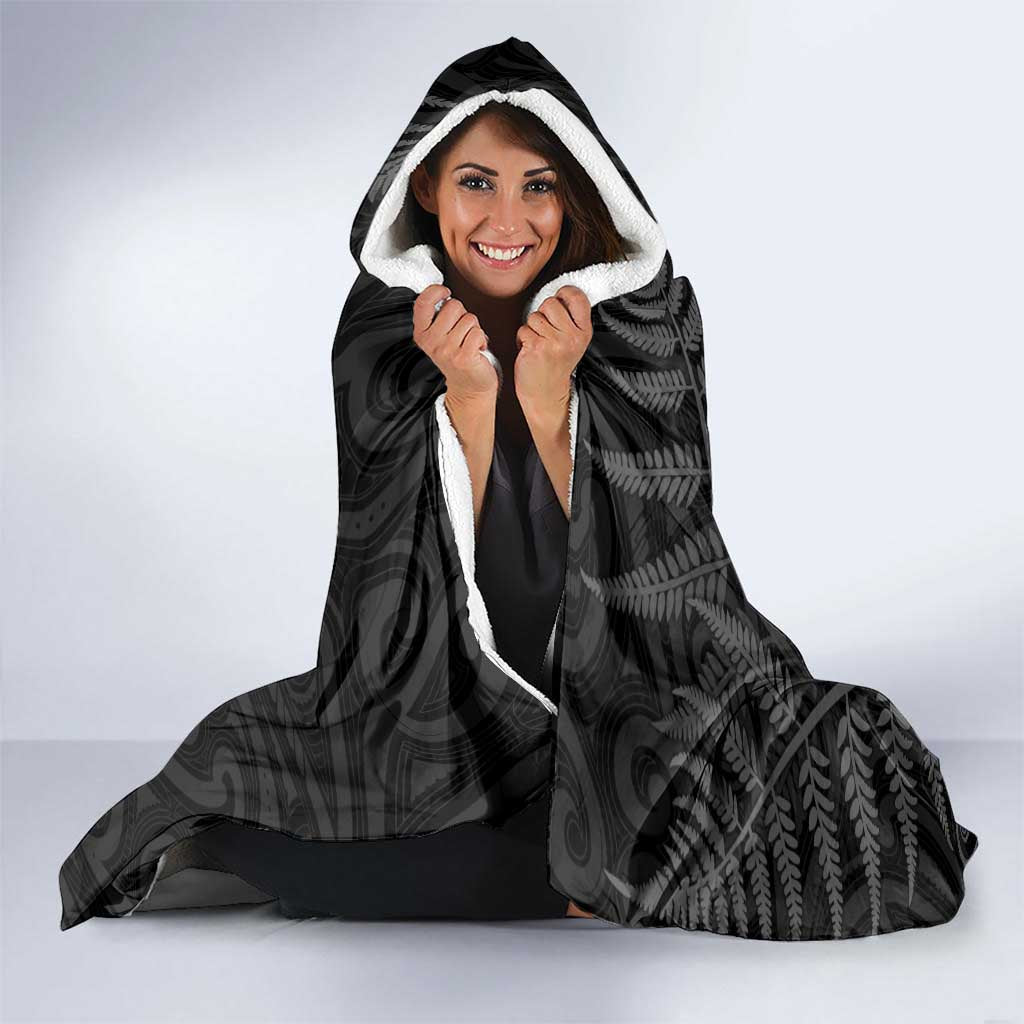 New Zealand Chur Bro Hooded Blanket Maori Koru With Silver Fern LT05 - Polynesian Pride