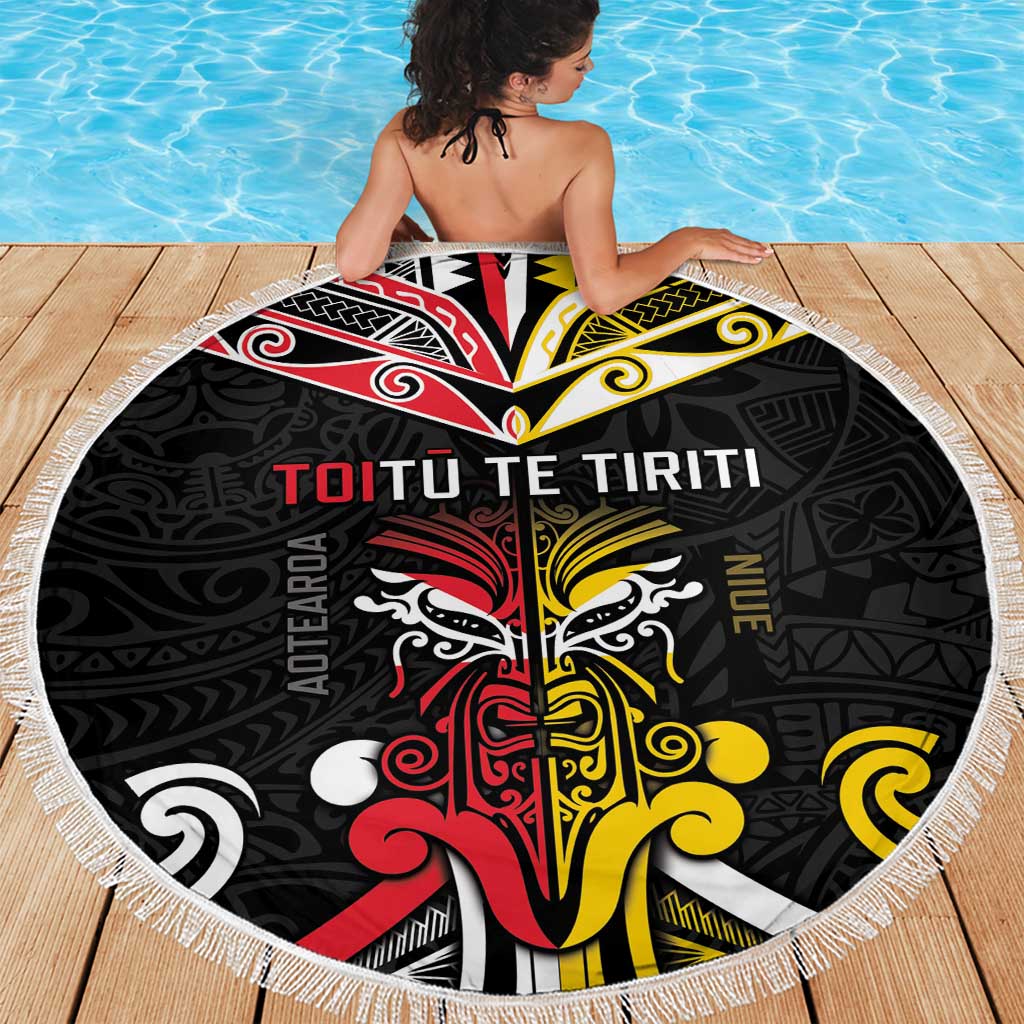 Niue And Aotearoa Beach Blanket Together For Te Tiriti O Waitangi LT05 - Polynesian Pride