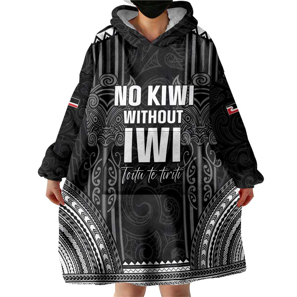 Aotearoa Toitu Te Tiriti Wearable Blanket Hoodie No Kiwi Without Iwi LT05 - Polynesian Pride