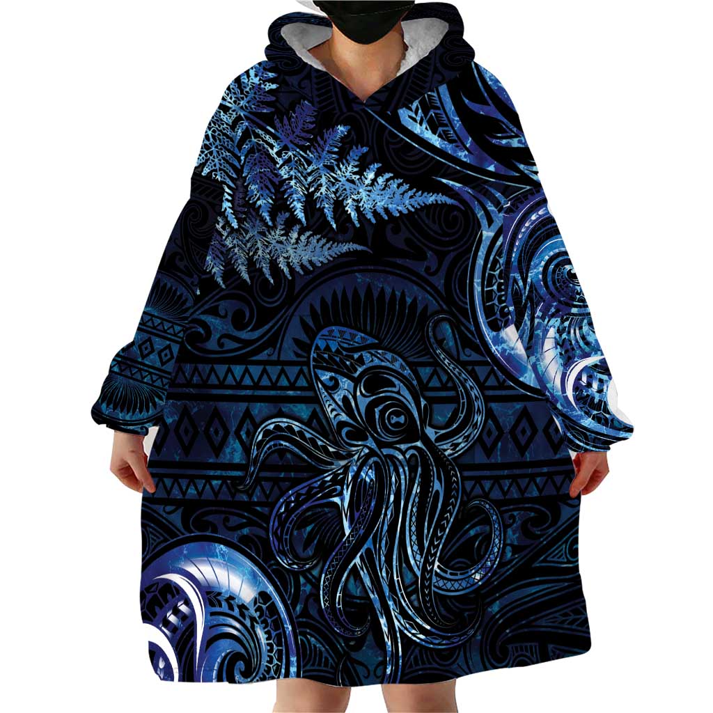 Aotearoa New Zealand Octopus Wearable Blanket Hoodie Silver Fern Maori Pattern LT05 - Polynesian Pride