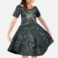 Hawaii Mo'o Lizard God Family Matching Puletasi and Hawaiian Shirt Polynesian Style LT05 Daughter's Dress Green - Polynesian Pride