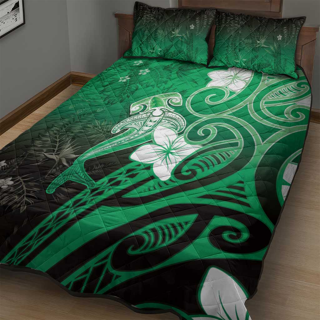 Polynesia Hammerhead Shark Quilt Bed Set Green Tribal Pattern With Plumeria - Polynesian Pride