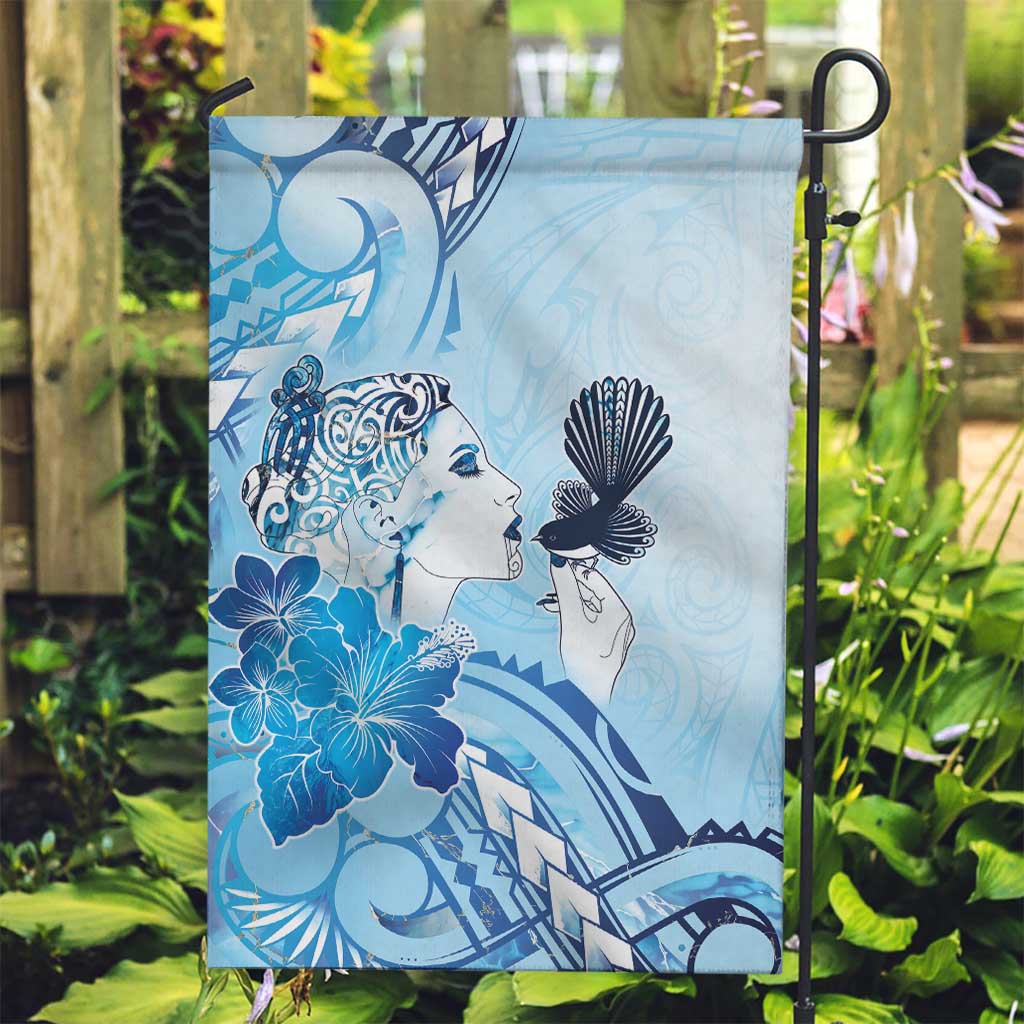 Aotearoa Maori Wahine Garden Flag Fantail Bird Blue Gold Marble LT05 Garden Flag Blue - Polynesian Pride