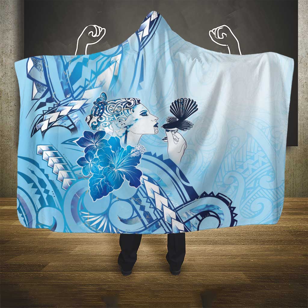 Aotearoa Maori Wahine Hooded Blanket Fantail Bird Blue Gold Marble LT05 - Polynesian Pride