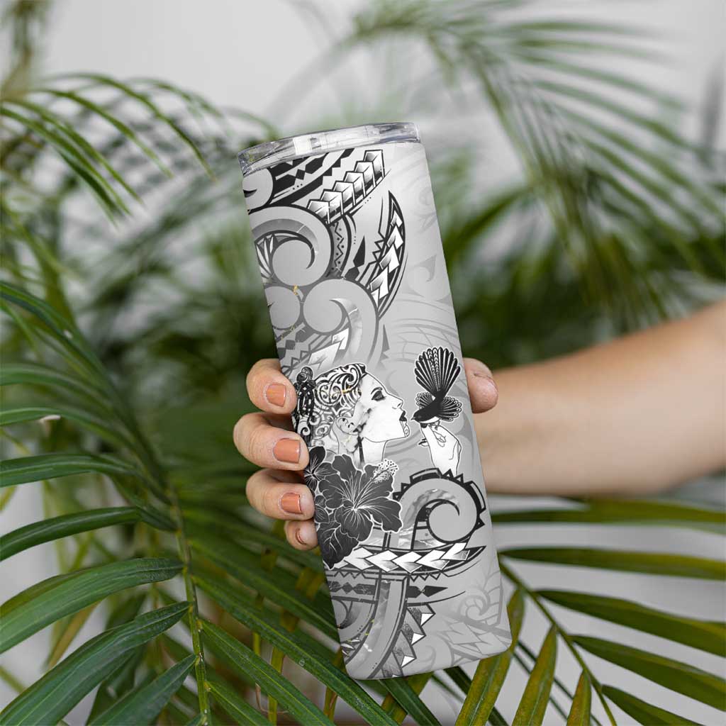 Aotearoa Maori Wahine Skinny Tumbler Fantail Bird Black Gold Marble