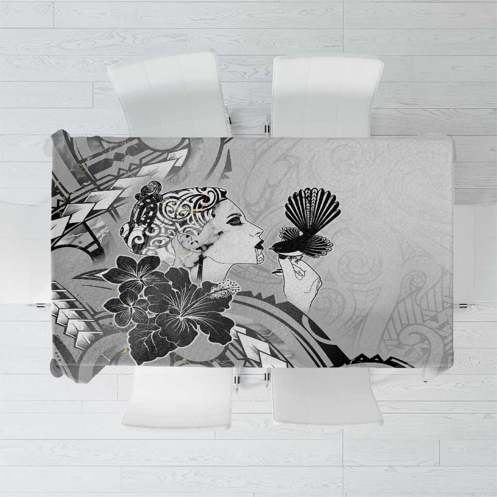 Aotearoa Maori Wahine Tablecloth Fantail Bird Black Gold Marble LT05 Black - Polynesian Pride
