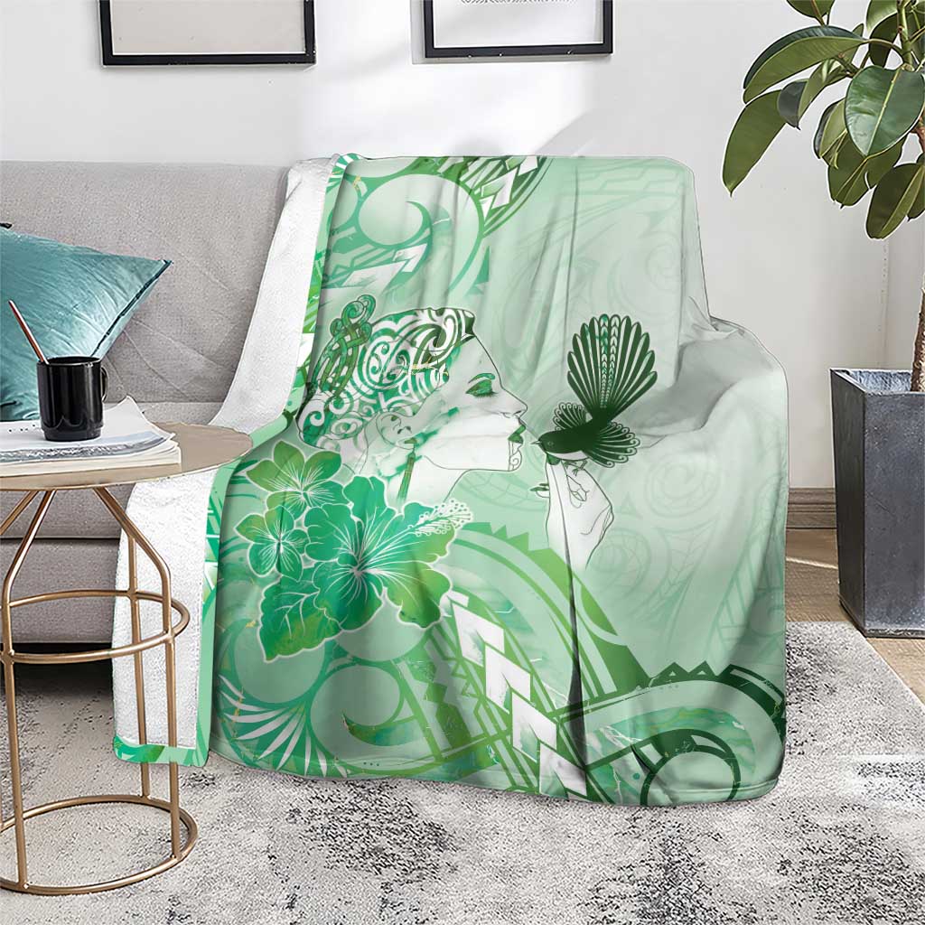 Aotearoa Maori Wahine Blanket Fantail Bird Green Gold Marble LT05 - Polynesian Pride