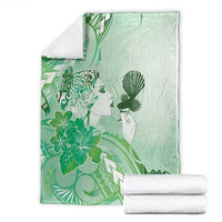 Aotearoa Maori Wahine Blanket Fantail Bird Green Gold Marble LT05 - Polynesian Pride