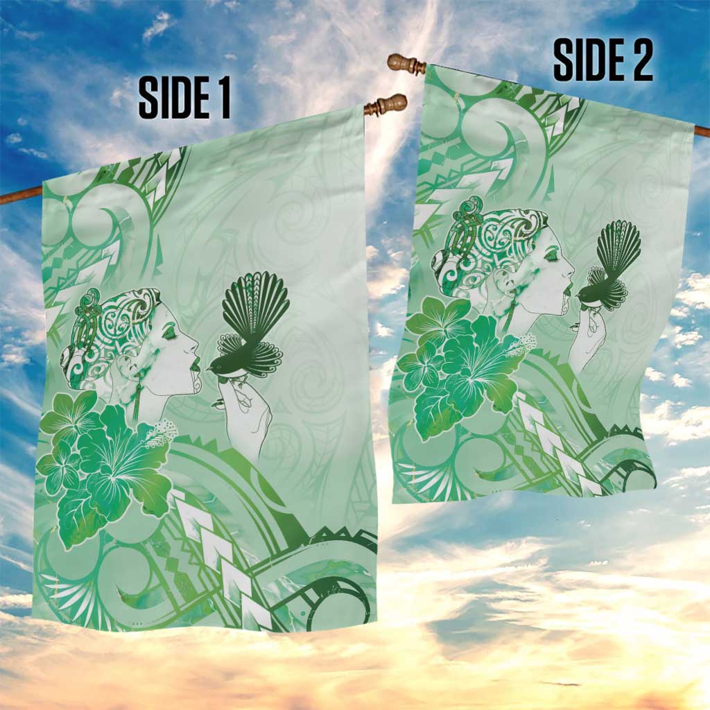 Aotearoa Maori Wahine Garden Flag Fantail Bird Green Gold Marble LT05 - Polynesian Pride