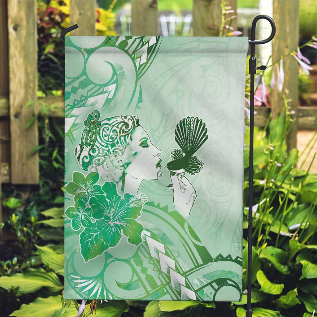 Aotearoa Maori Wahine Garden Flag Fantail Bird Green Gold Marble LT05 Garden Flag Green - Polynesian Pride