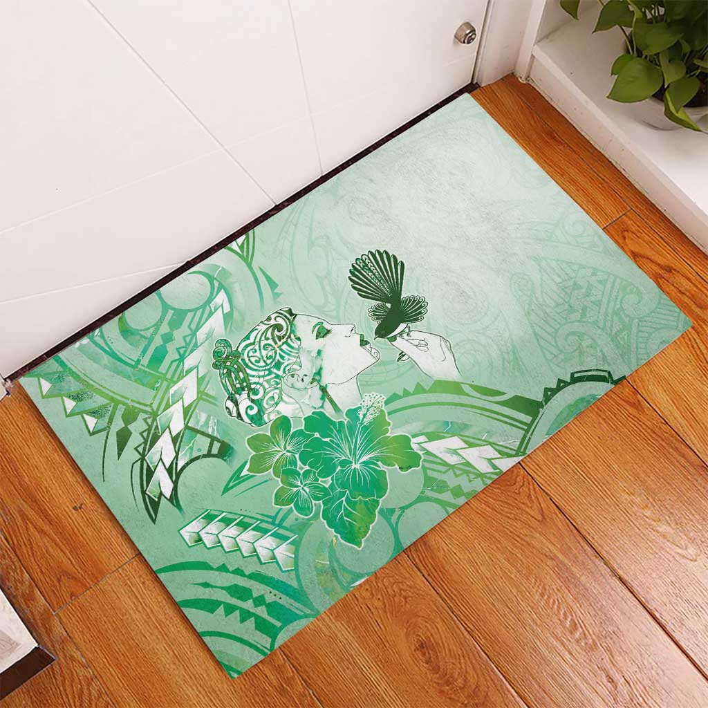 Aotearoa Maori Wahine Rubber Doormat Fantail Bird Green Gold Marble LT05 - Polynesian Pride