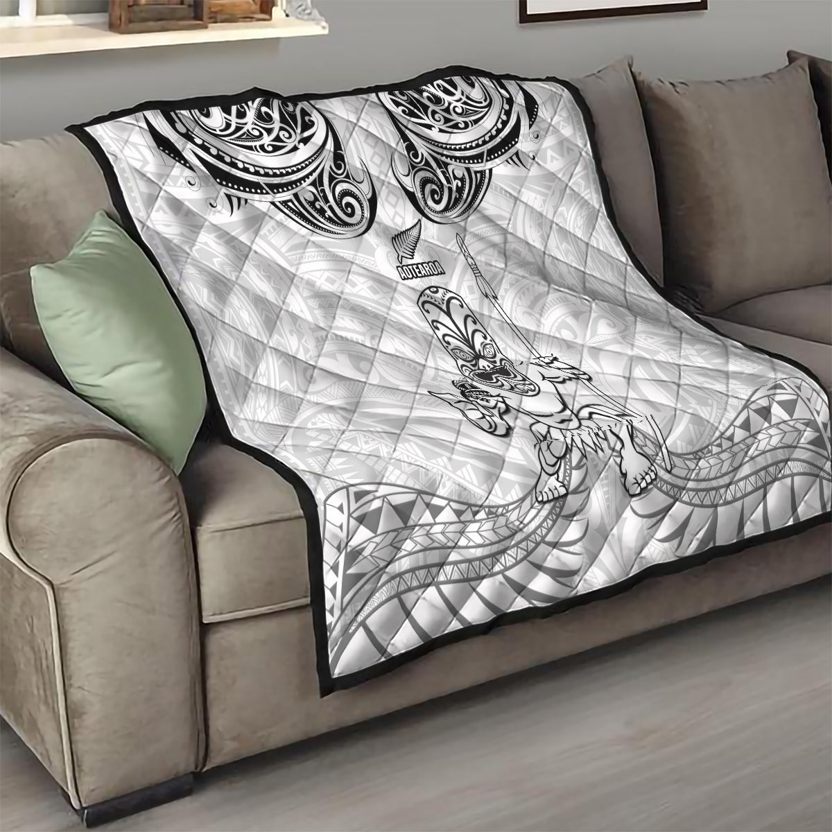 New Zealand Maori Taiaha Quilt Tiki Warrior White LT05 - Polynesian Pride