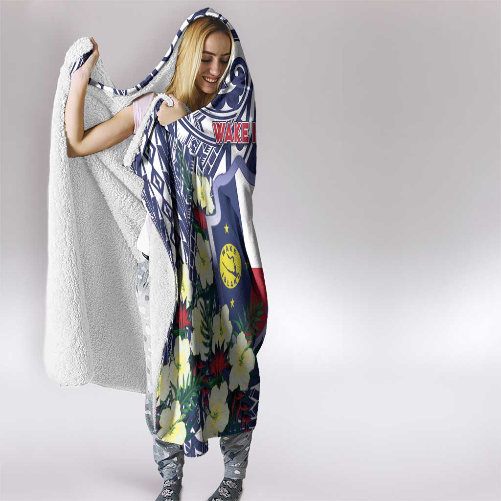 Wake Island Hooded Blanket Tribal Pattern With Hibiscus Flowers LT05 - Polynesian Pride