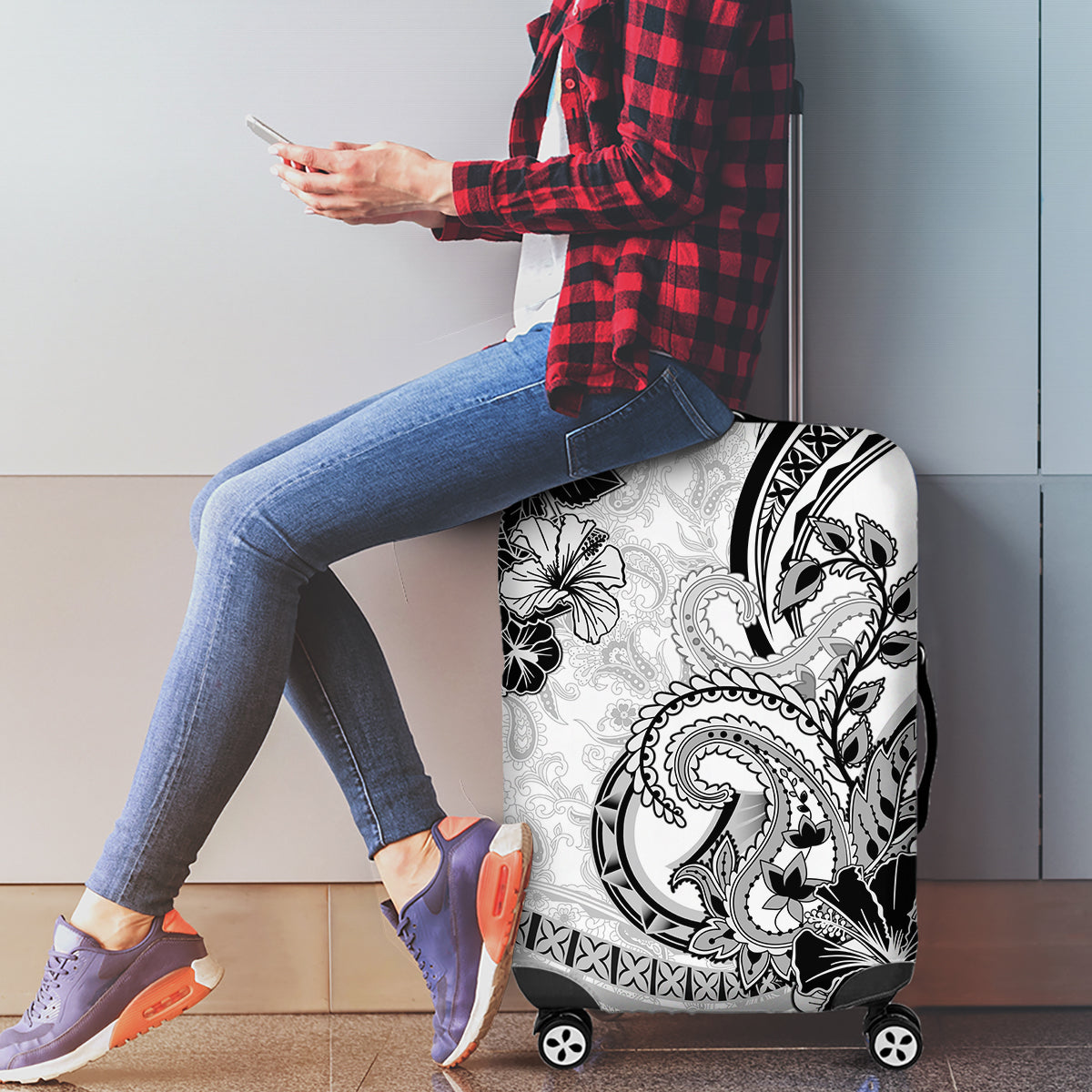 Polynesia Paisley Luggage Cover Mix White Polynesian Pattern