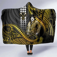 Hawaii Kuhio The Citizen Prince Hooded Blanket Gold Polynesian Tribal Tattoo LT05 One Size Gold - Polynesian Pride