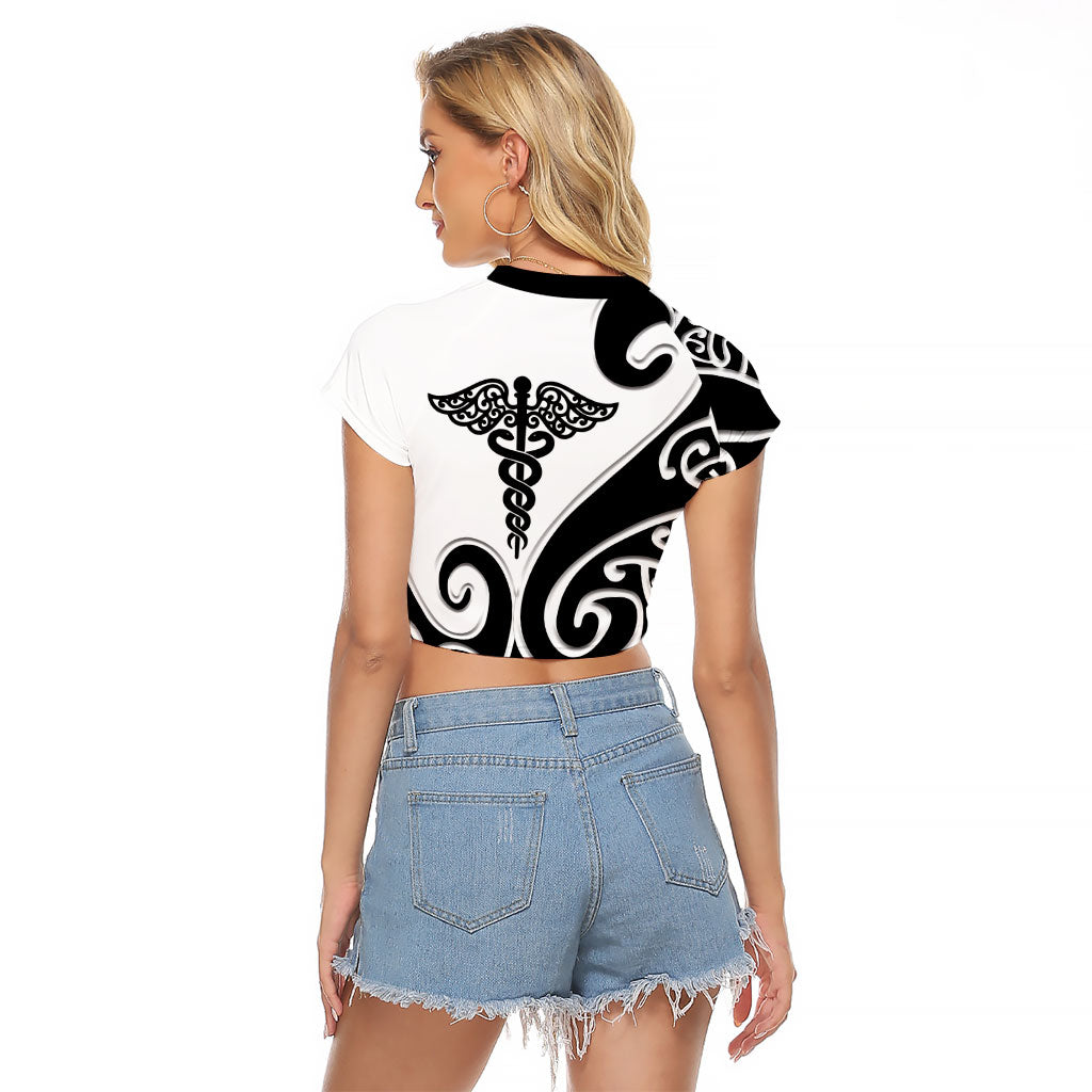 Personalised New Zealand Nurse Raglan Cropped T Shirt Maori Koru Black Version LT05 - Polynesian Pride