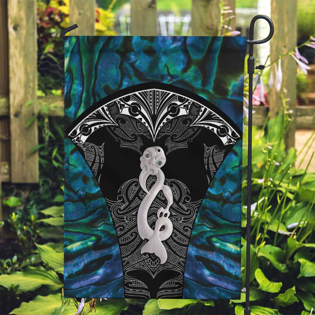 New Zealand Aotearoa Garden Flag Maori Taniwha Paua Shell LT05 Garden Flag Black - Polynesian Pride