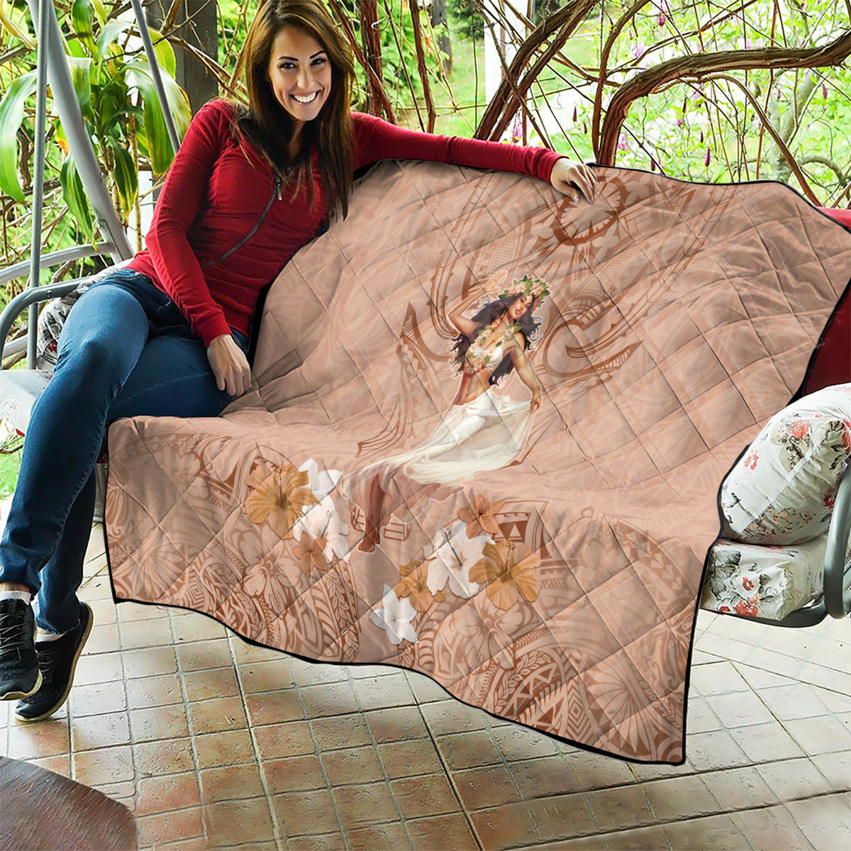 Hawaii Women's Day Quilt With Polynesian Pattern