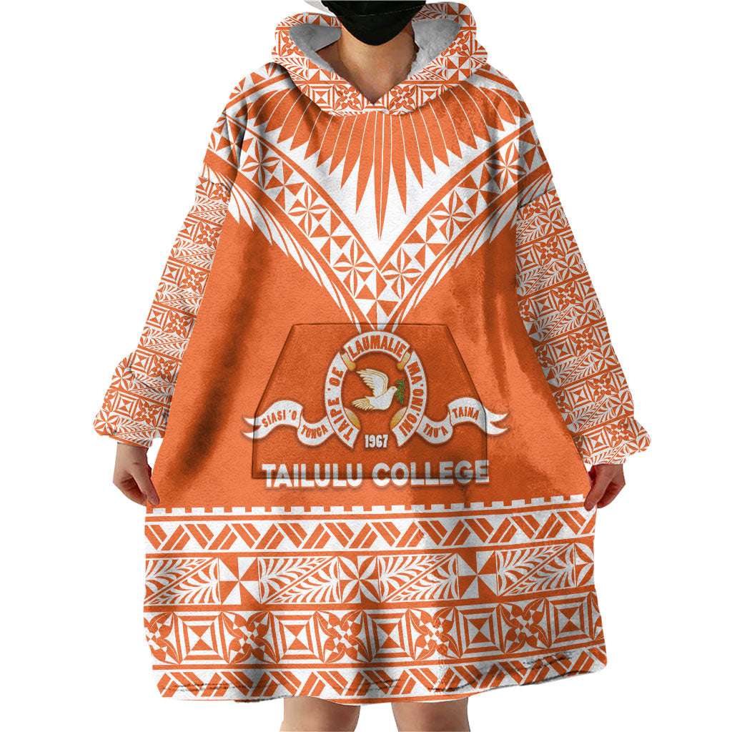 Personalised Tonga Tailulu College Wearable Blanket Hoodie Tongan Kupesi Pattern LT05 - Polynesian Pride