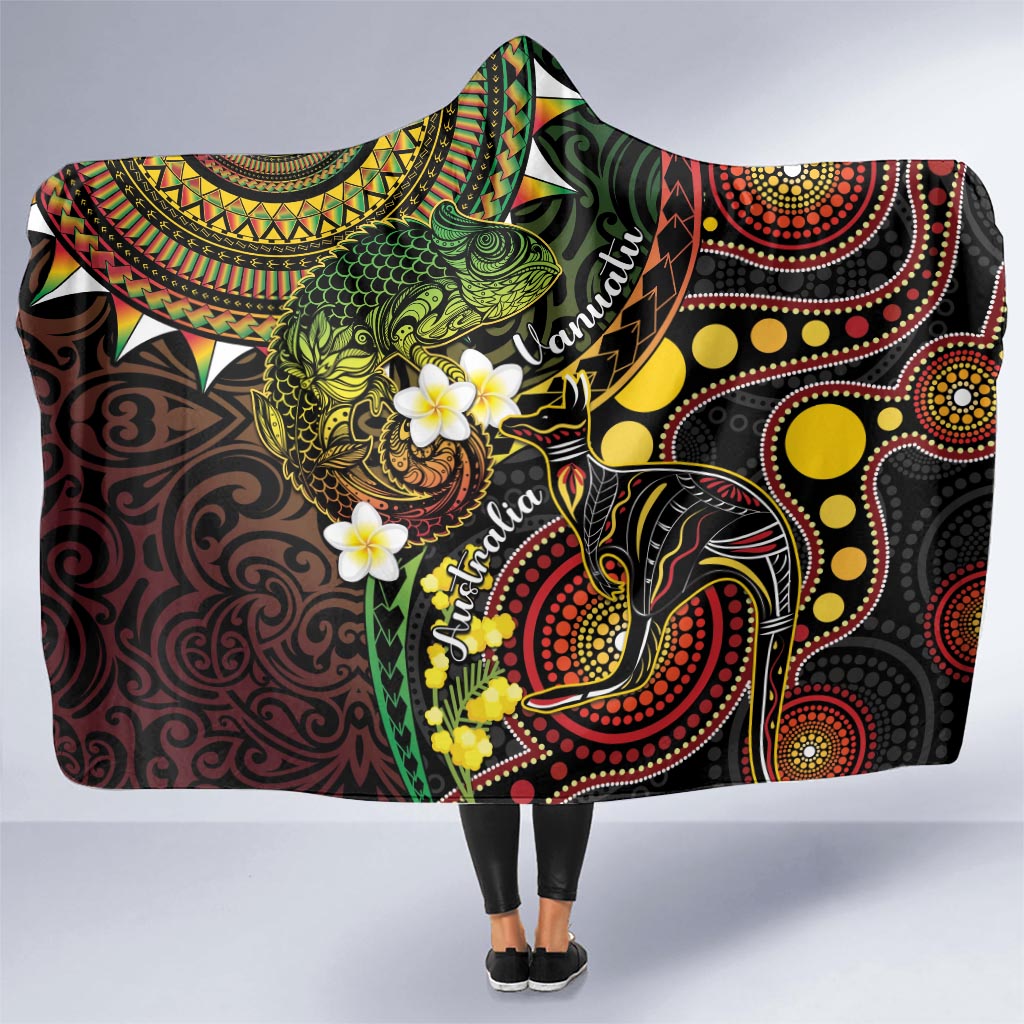 Vanuatu And Australia Aboriginal Hooded Blanket Iguana And Kangaroo Together LT05 One Size Black - Polynesian Pride