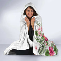 Hawaii Tropical Flowers Hooded Blanket Polynesian Tattoo White LT05 - Polynesian Pride