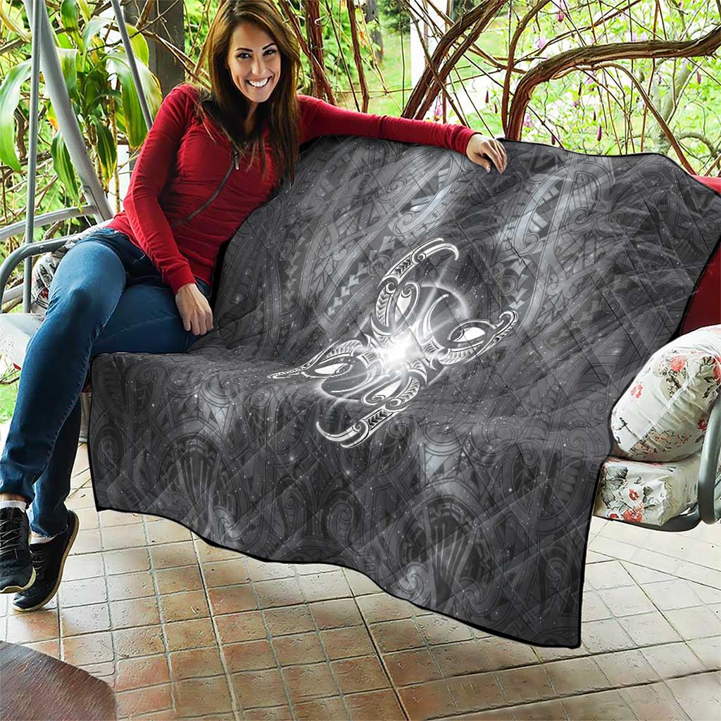 New Zealand Matariki Ururangi Quilt Maori Moko Grey Galaxy