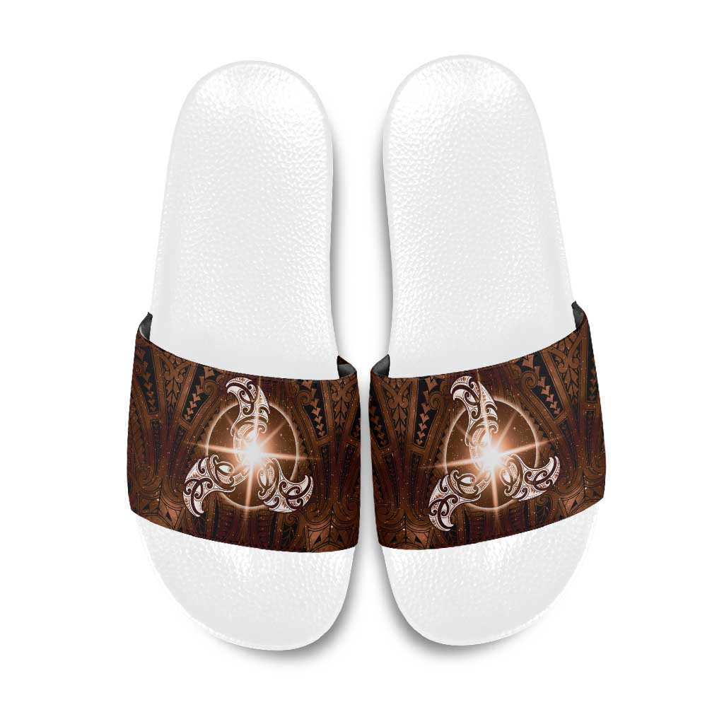 New Zealand Matariki Tupuanuku Slide Sandals Maori Moko Brown Galaxy LT05 Brown - Polynesian Pride