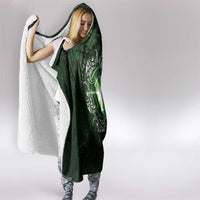 New Zealand Matariki Tupuarangi Hooded Blanket Maori Moko Green Galaxy LT05 - Polynesian Pride