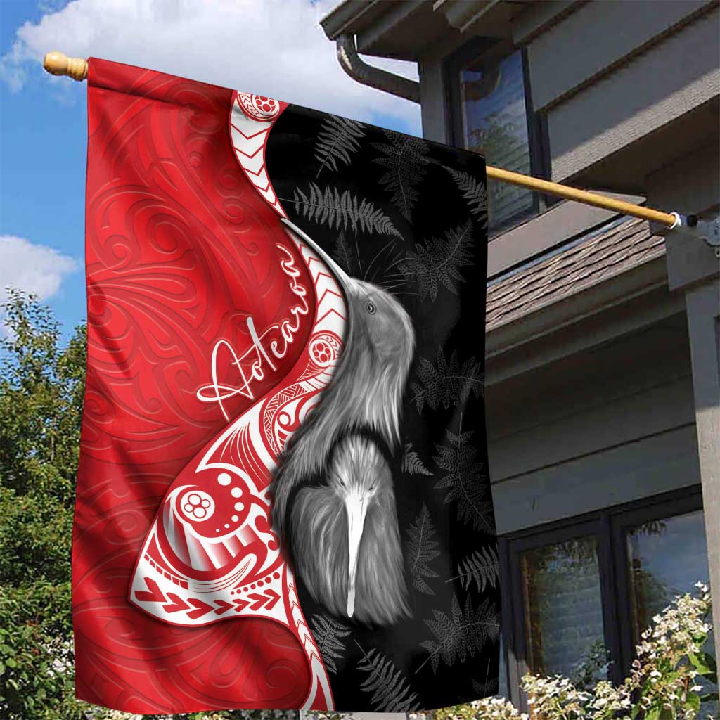 New Zealand Aotearoa Garden Flag Kiwi Fern Maori Pattern Red Version