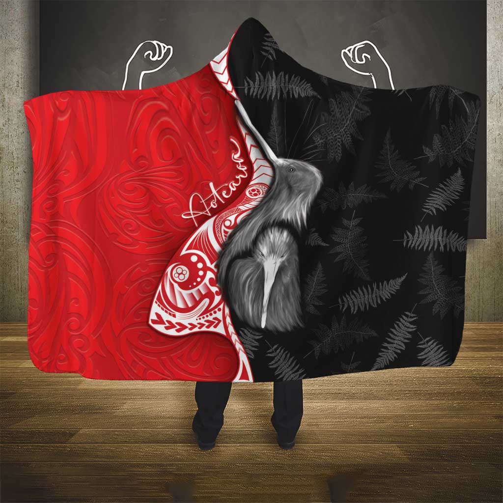 New Zealand Aotearoa Hooded Blanket Kiwi Fern Maori Pattern Red Version