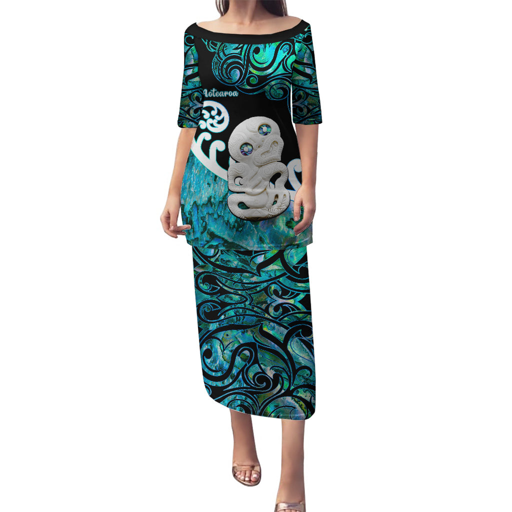 Aotearoa New Zealand Puletasi Paua Shell Fern Koru With Maori Hei Tiki LT05 Long Dress Green - Polynesian Pride