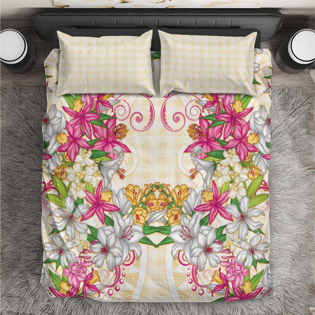 Hawaii Palaka Bedding Set Yellow Tribal Pattern With Tropical Flowers - Polynesian Pride