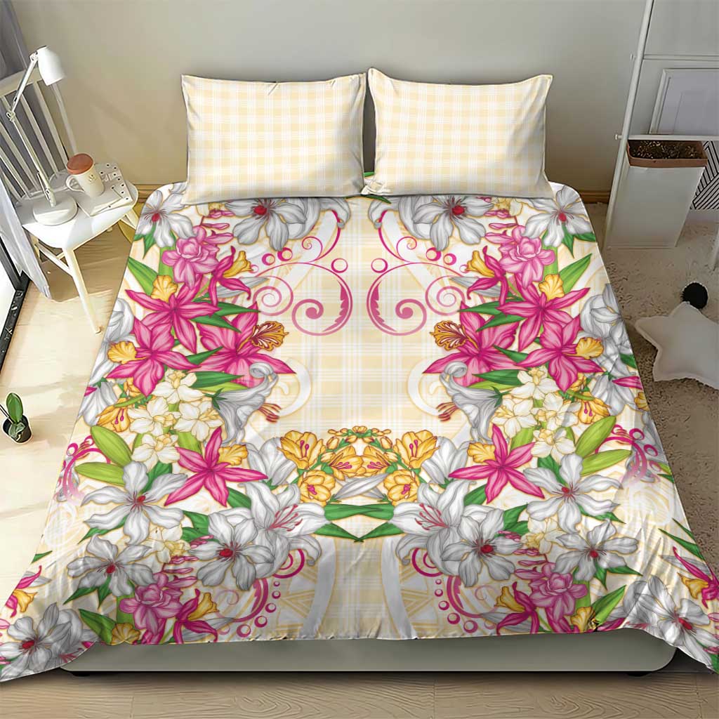 Hawaii Palaka Bedding Set Yellow Tribal Pattern With Tropical Flowers - Polynesian Pride