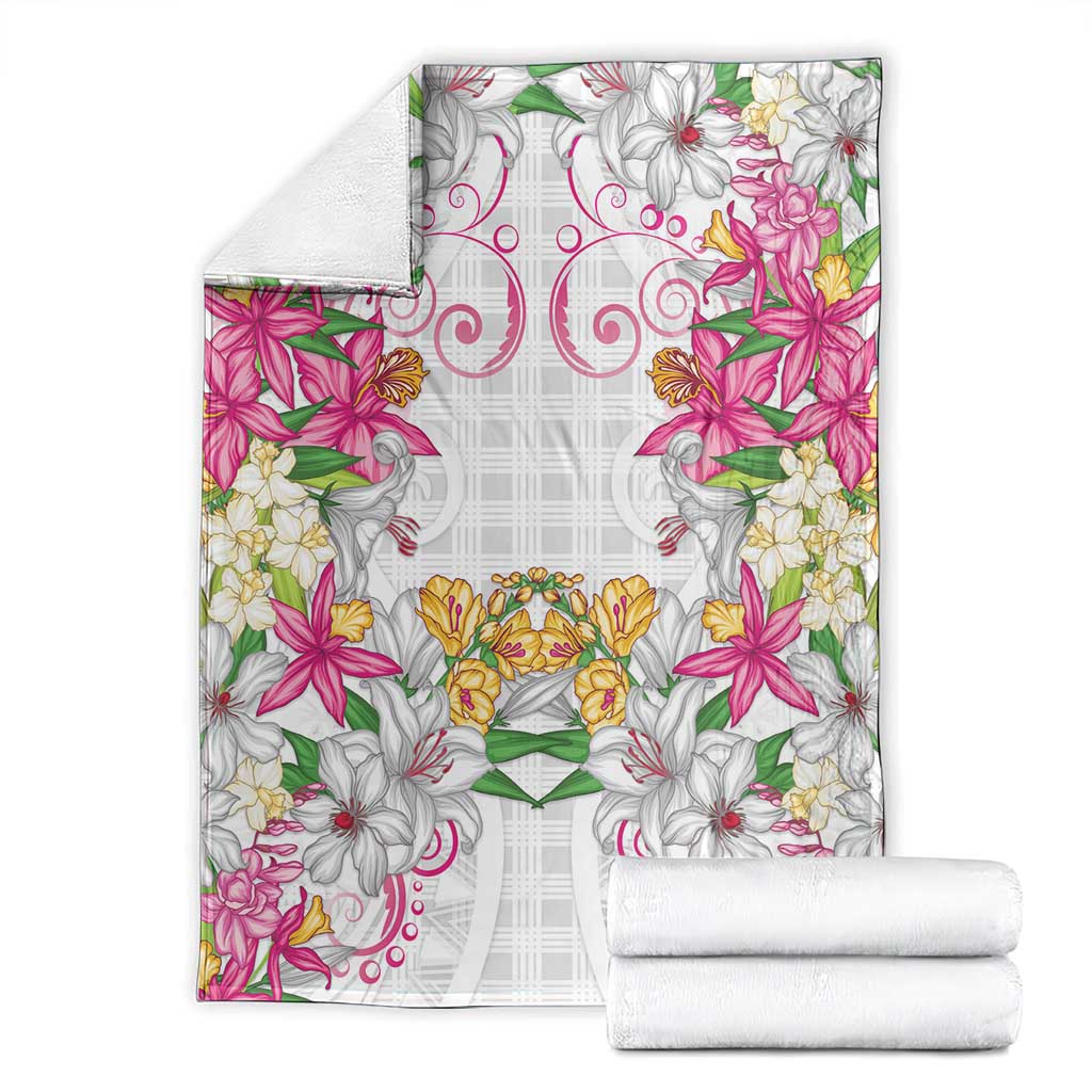 Hawaii Palaka Blanket White Tribal Pattern With Tropical Flowers - Polynesian Pride