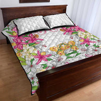 Hawaii Palaka Quilt Bed Set White Tribal Pattern With Tropical Flowers - Polynesian Pride