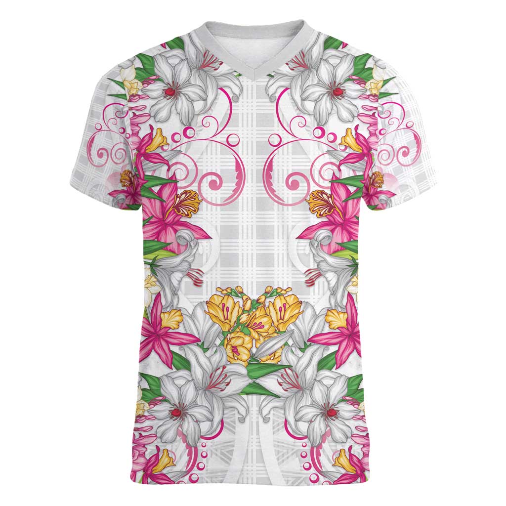 Hawaii Palaka Women V-Neck T-Shirt White Tribal Pattern With Tropical Flowers - Polynesian Pride
