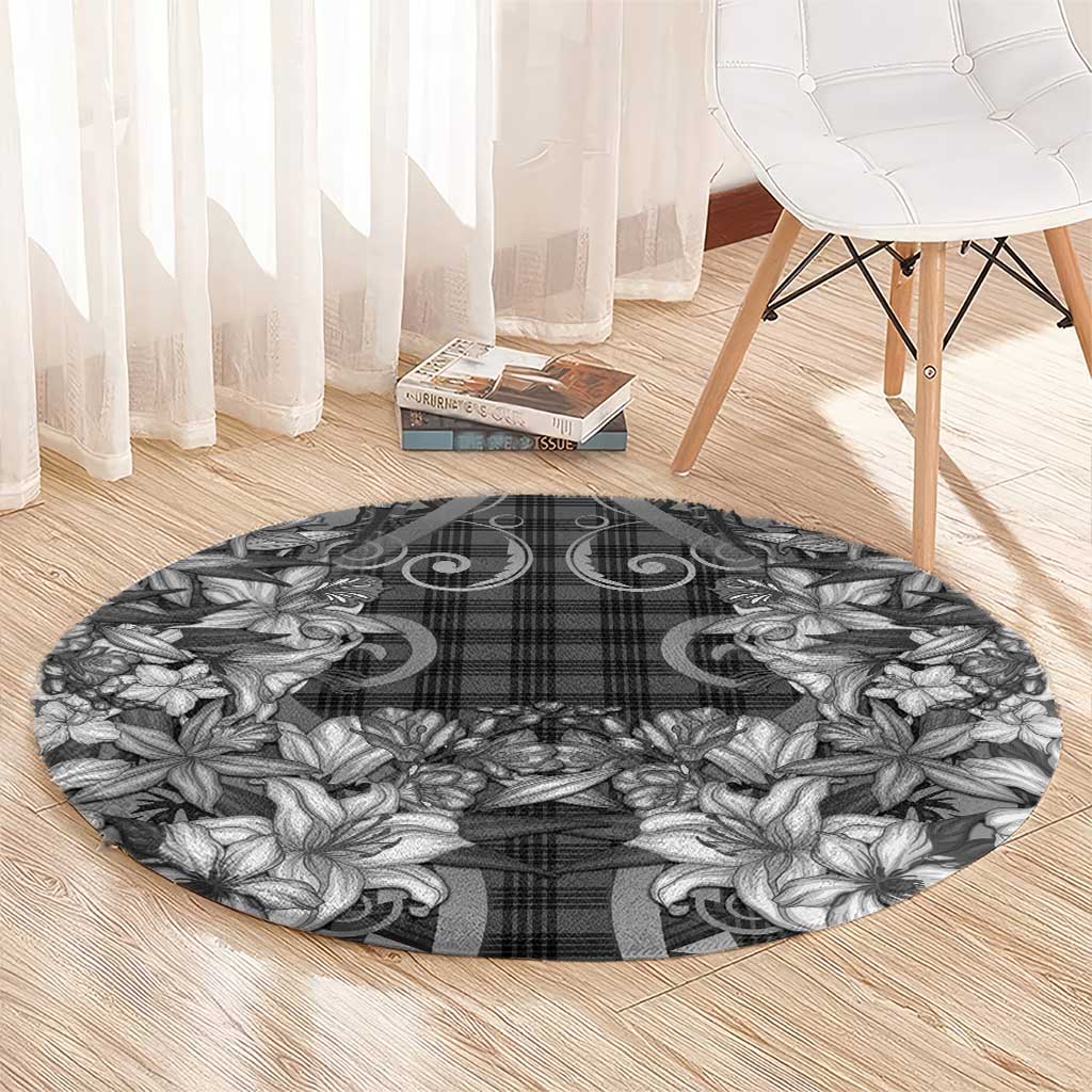 Hawaii Palaka Round Carpet Black Tribal Pattern With Tropical Flowers - Polynesian Pride