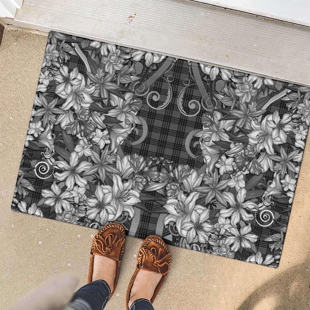 Hawaii Palaka Rubber Doormat Black Tribal Pattern With Tropical Flowers LT05 - Polynesian Pride