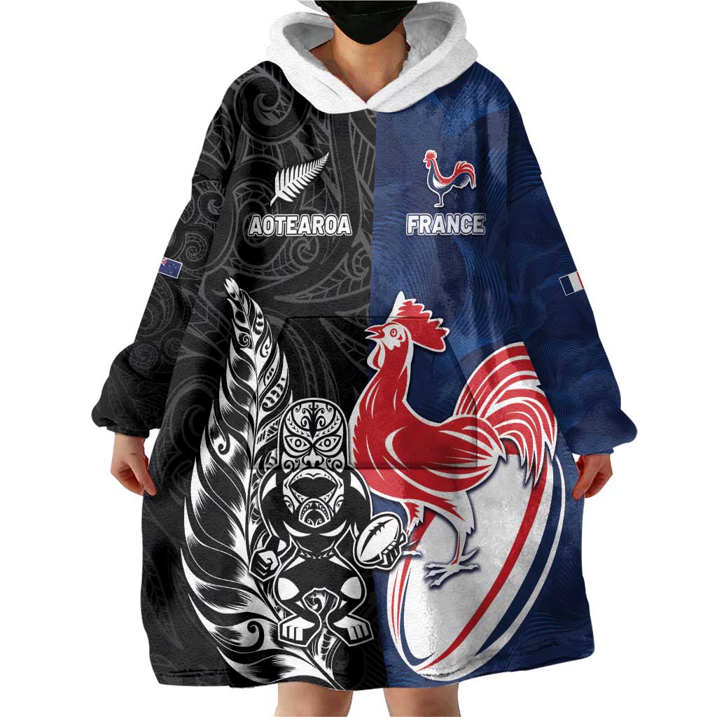 France And New Zealand Rugby Custom Wearable Blanket Hoodie Les Bleus Rooster With Maori Tiki - Polynesian Pride