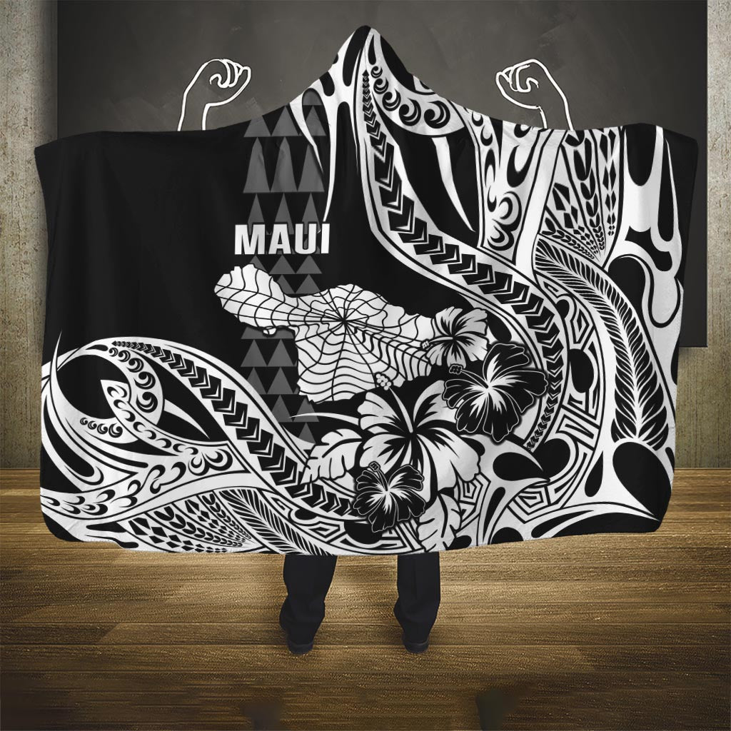 Hawaii Maui Upena Kiloi Hooded Blanket Kakau Tribal Pattern Black Version LT05 One Size Black - Polynesian Pride