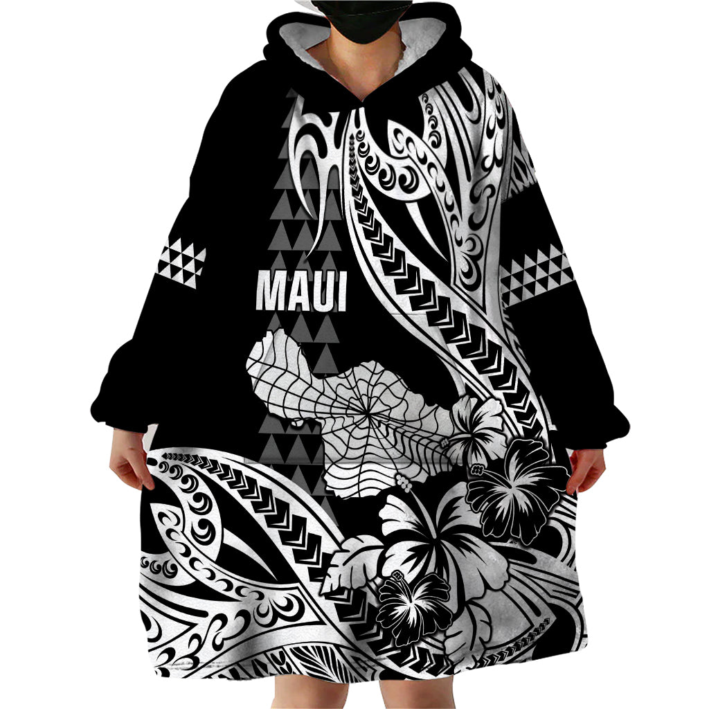 Hawaii Maui Upena Kiloi Wearable Blanket Hoodie Kakau Tribal Pattern Black Version LT05 - Polynesian Pride